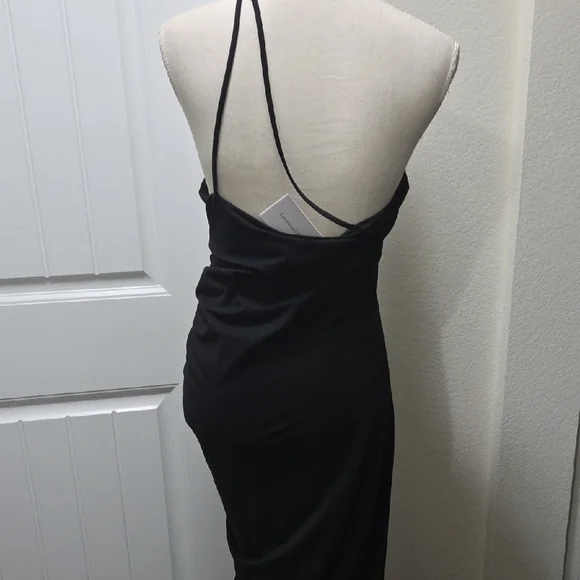 Lovers + Friends Black One-Shoulder Dress - Picture 6 of 6